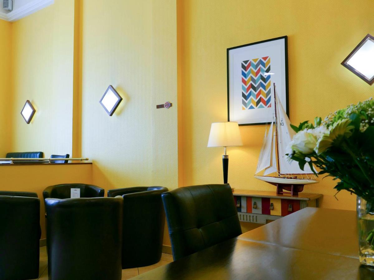 Hotel Berlioz Euroairport Basel - Mulhouse - Freiburg Сен-Луи Екстериор снимка